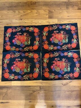 Harvest Pumpkins Tapestry Placemats Set Of Four   EUC
